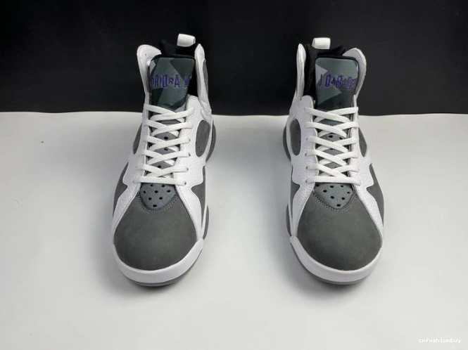 (2021) Retro Jordan Flint CU9307-100 7 0809